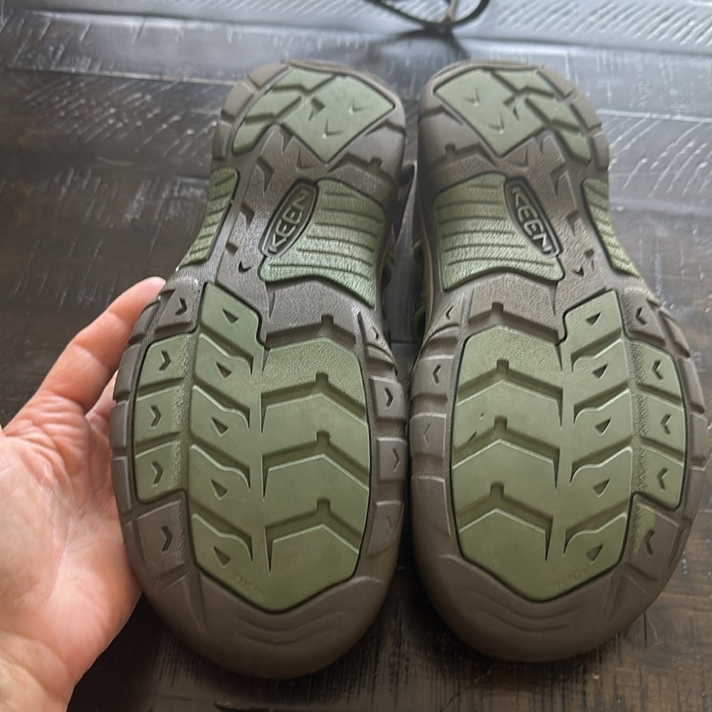 Keen Men’s Size 7 Newport H2 Sports Sandals Outdoor Hiking Washable Shoes Camo - Picture 16 of 16